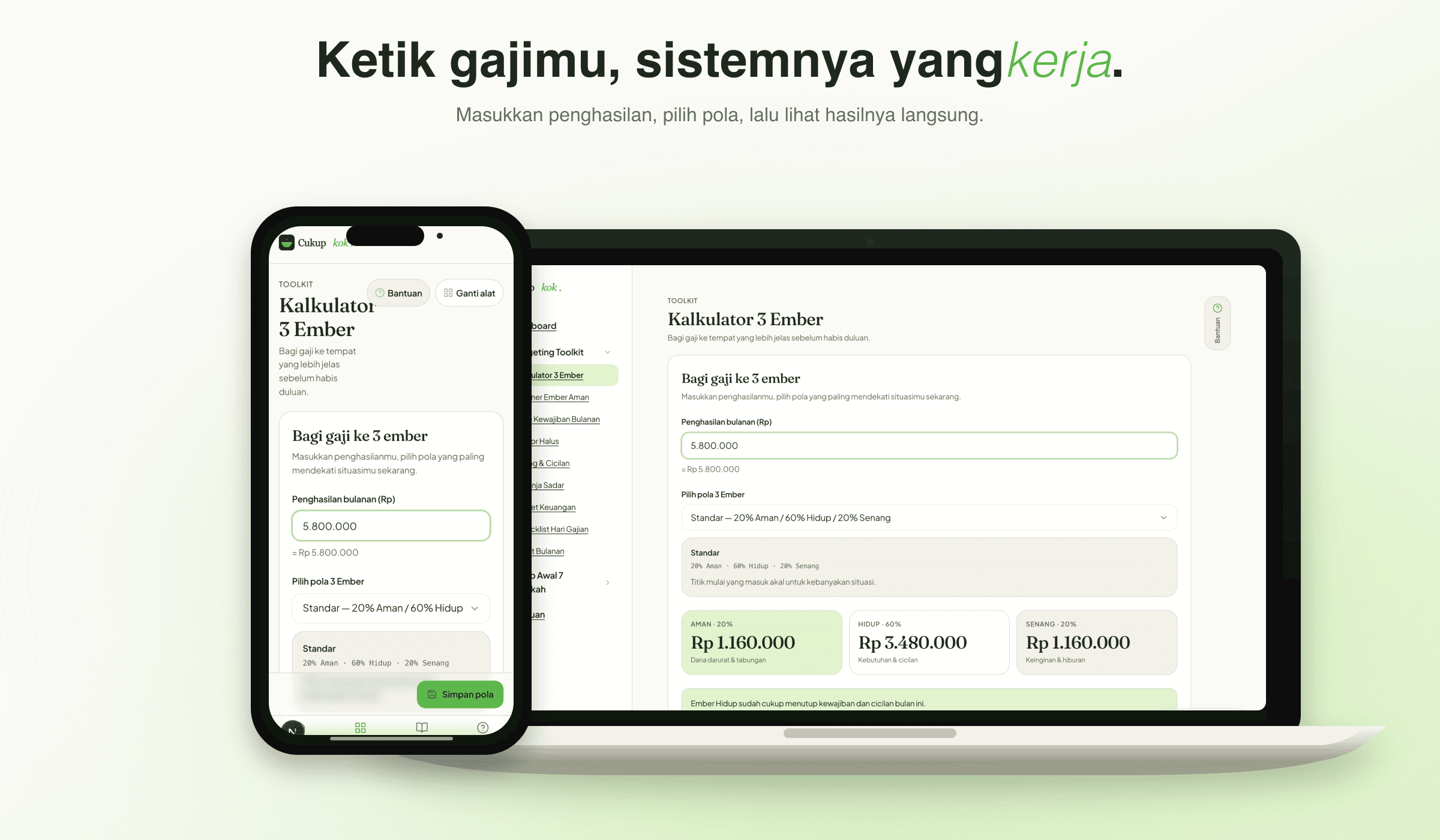 Mockup Kalkulator 3 Ember Cukupkok di laptop dan handphone, menampilkan input penghasilan dan hasil pembagian gaji.